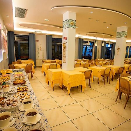 Hotel Nuovo Al Mare Alassio Eksteriør bilde