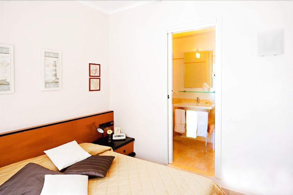 Hotel Nuovo Al Mare Alassio Eksteriør bilde